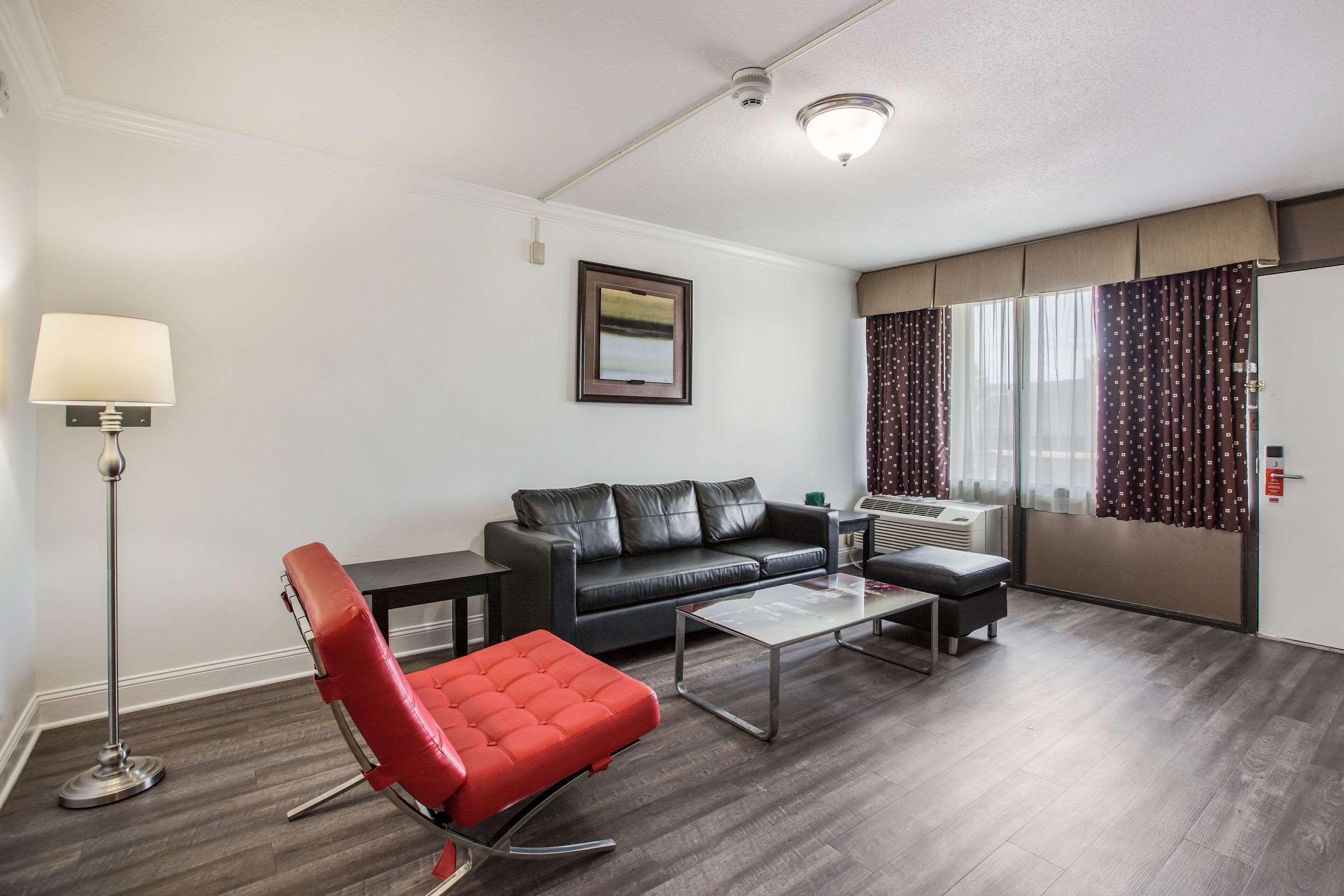 Super 8 By Wyndham Meadowlands Hotel Carlstadt Ngoại thất bức ảnh