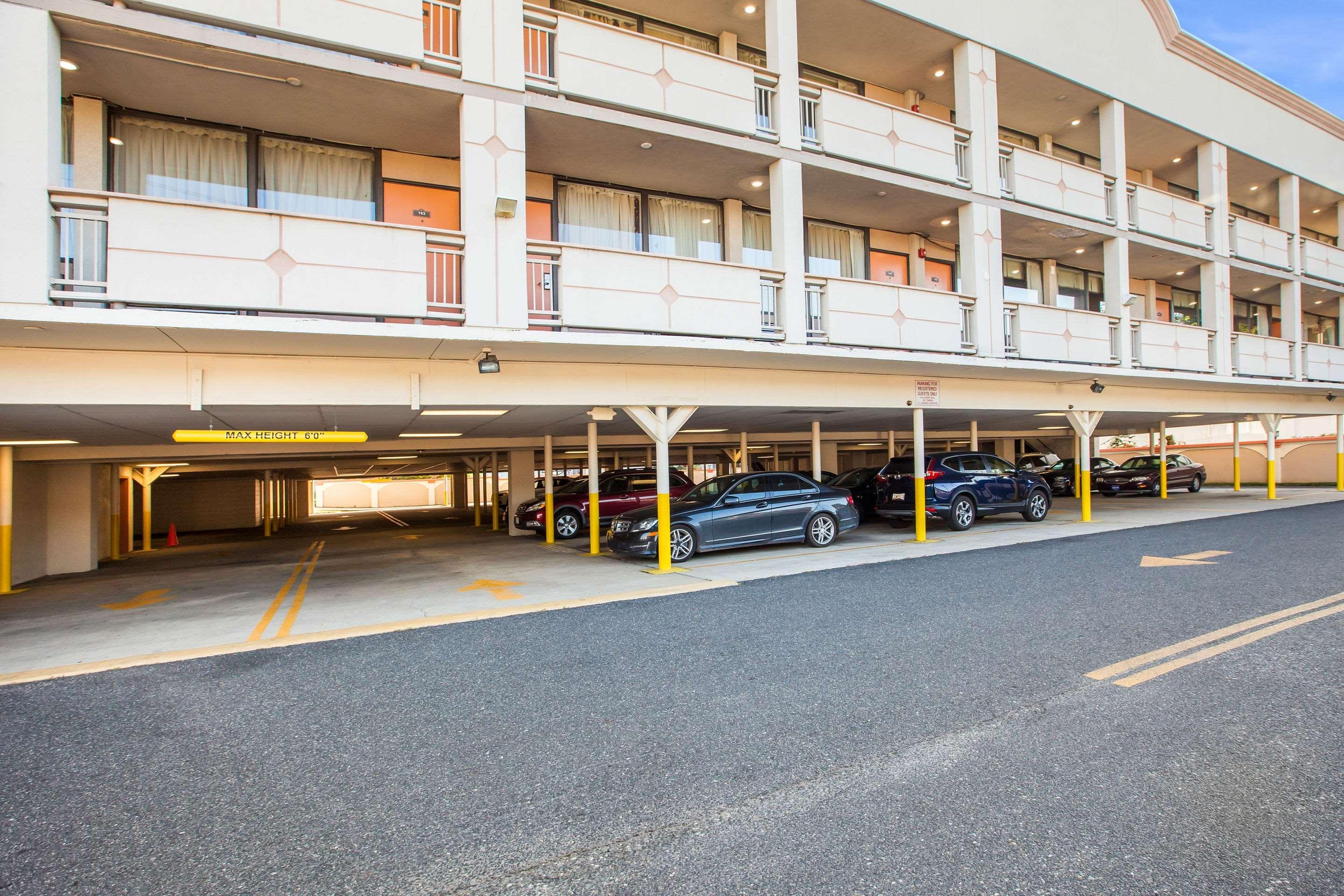 Super 8 By Wyndham Meadowlands Hotel Carlstadt Ngoại thất bức ảnh